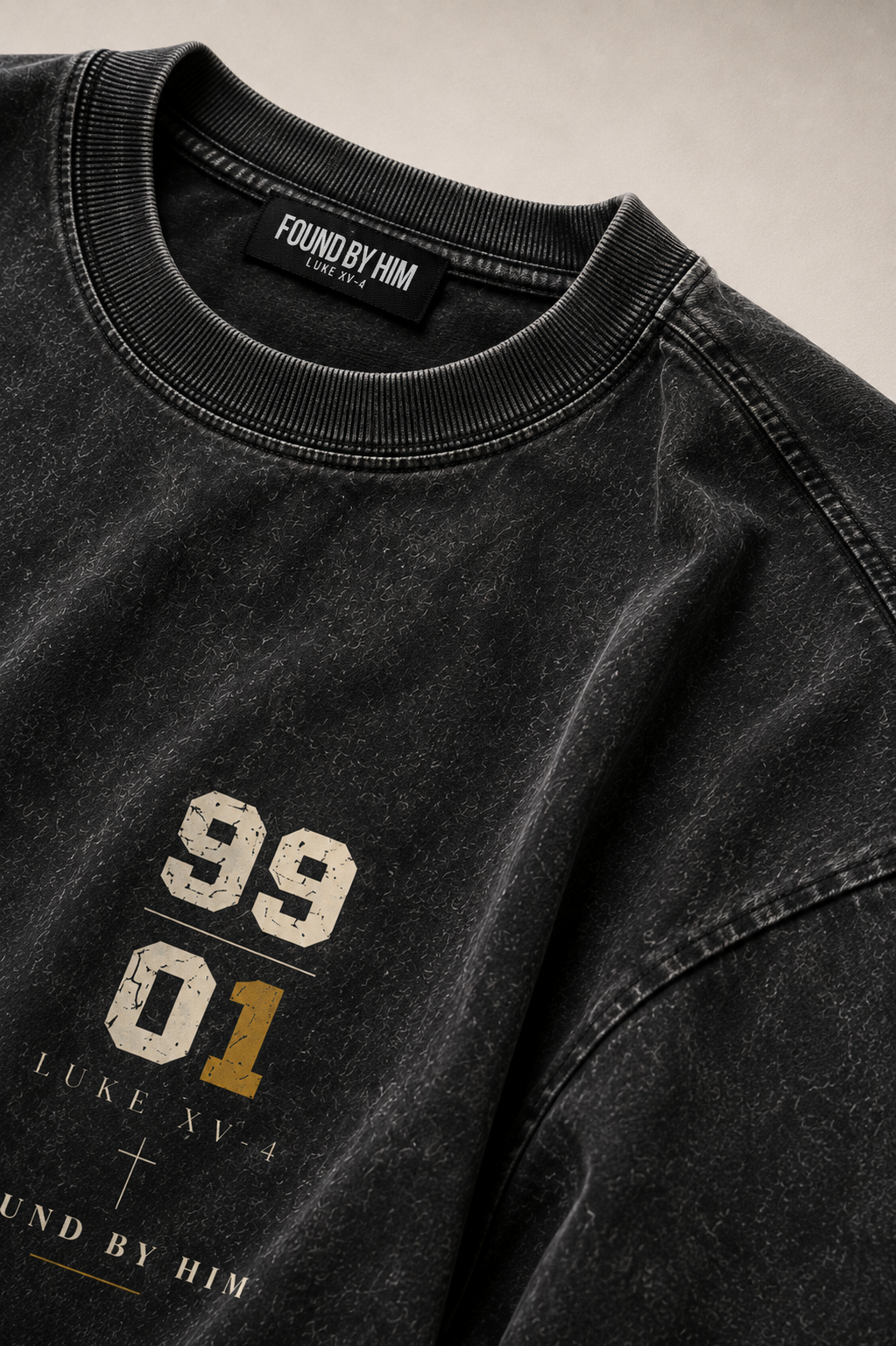 THE ONE - Snow Washed Oversized Tee