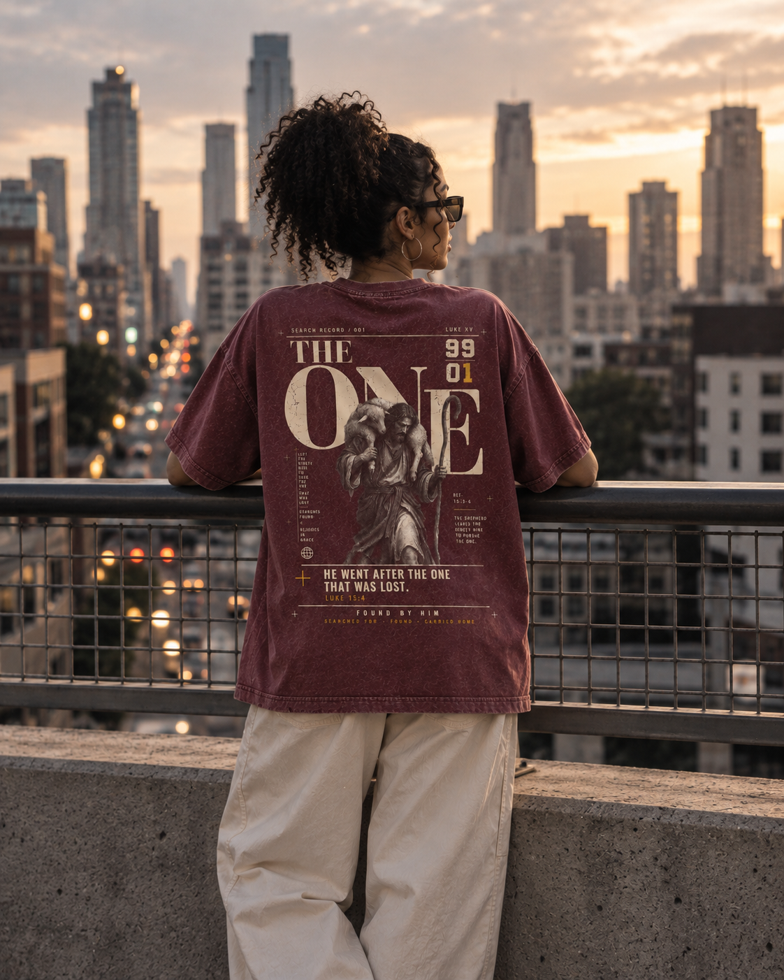 THE ONE - Snow Washed Oversized Tee