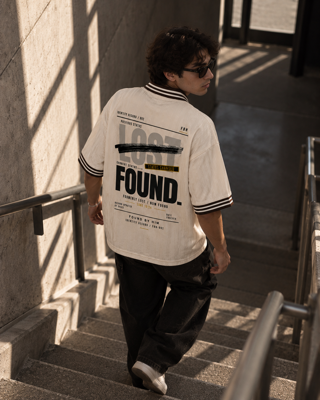 FOUND - Contrast Stripes Polo Collar T-Shirt
