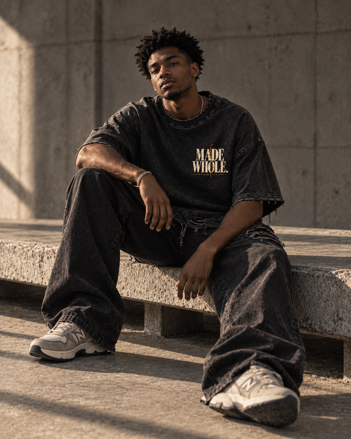 MADE WHOLE - Snow Washed Raw-Hem Tee